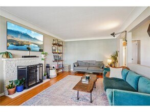 901 W 61st St in Minneapolis, MN - Building Photo - Building Photo