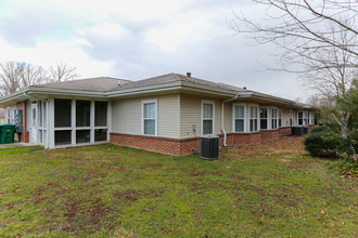 Matthew's Place in Albemarle, NC - Foto de edificio - Building Photo