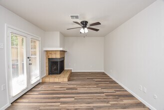 3644 Ocee St in Houston, TX - Building Photo - Building Photo