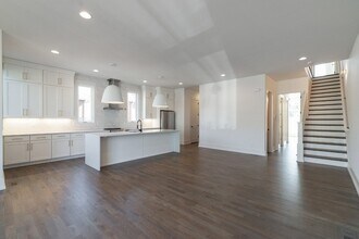 1009 Garfield St in Nashville, TN - Building Photo - Building Photo