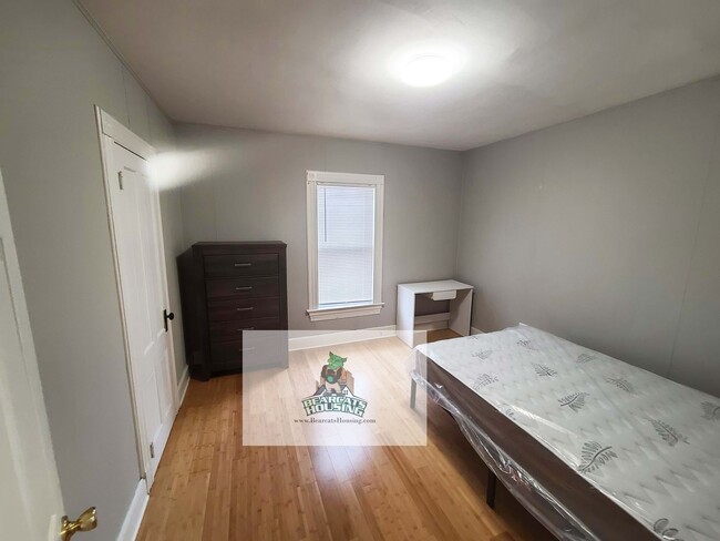 102 Walnut St in Binghamton, NY - Building Photo - Building Photo