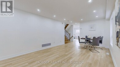 31 Luella Crescent in Brampton, ON - Building Photo - Building Photo