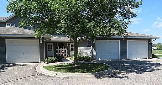 Ridgeview Court Townhomes in Paynesville, MN - Building Photo