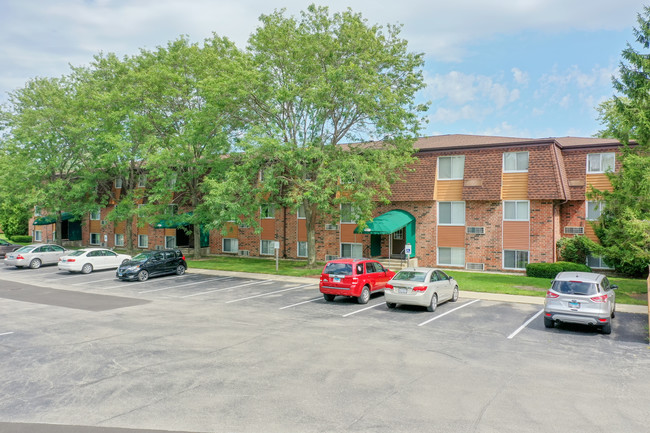 Beautiful One and Two Bedroom Apartments! in Antioch, IL - Building Photo - Building Photo