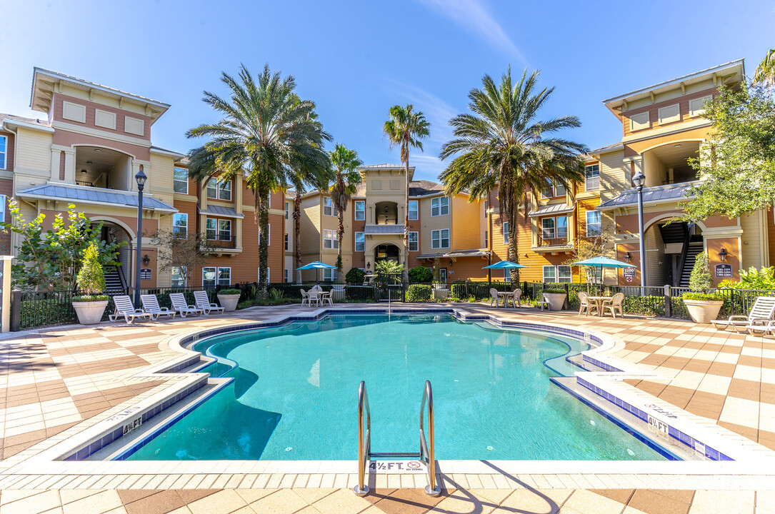 Beach Village in Palm Coast, FL - Foto de edificio