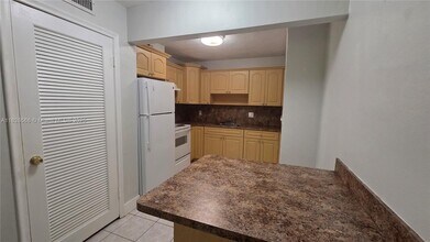 4163 SW 67th Ave in Davie, FL - Building Photo - Building Photo