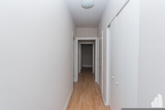5662 N Ridge Ave in Chicago, IL - Building Photo - Building Photo
