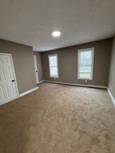 1019 Howertown Rd in Catasauqua, PA - Building Photo - Building Photo