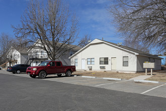 Clear Creek Village in Fayetteville, AR - Foto de edificio - Primary Photo