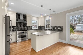 26 Goddard St in Newton, MA - Building Photo - Building Photo