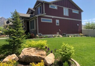 2056 E 1325 N in Layton, UT - Building Photo - Building Photo