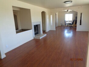 33825 121st St E in Pearblossom, CA - Building Photo - Building Photo