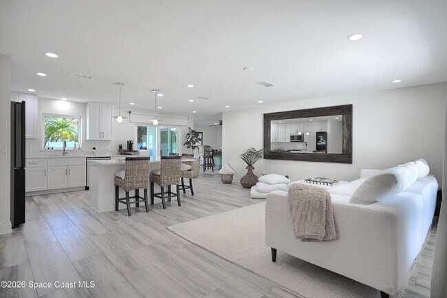 1162 Samar Rd in Cocoa Beach, FL - Building Photo - Building Photo