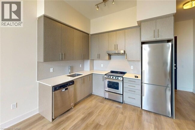 property at 212 King William St