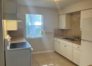 3740 W Ballejo Ct in Jacksonville, FL - Foto de edificio - Building Photo
