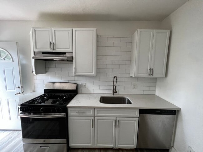 473 Norton St in Pittsburgh, PA - Building Photo - Building Photo