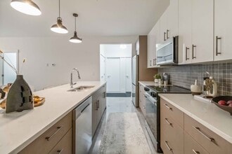 1414 Main St in Saskatoon, SK - Building Photo - Building Photo