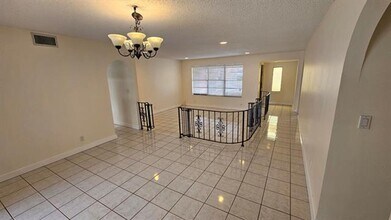 9220 SW 56th St in Cooper City, FL - Building Photo - Building Photo