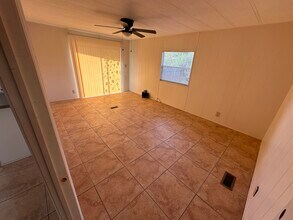 1815 Woodcrest Dr, Unit 3 in Ormond Beach, FL - Building Photo - Building Photo