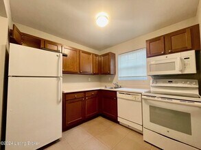 3546 Brockton Ln in Louisville, KY - Building Photo - Building Photo