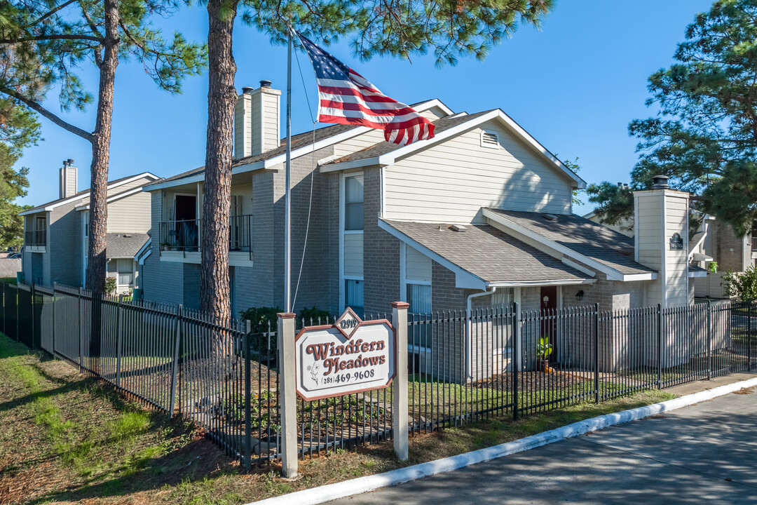 Windfern Meadows in Houston, TX - Building Photo