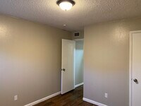2142 W Brooks St, Unit A photo'