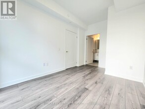 95-1495 Oneida Crescent in Richmond Hill, ON - Building Photo - Building Photo