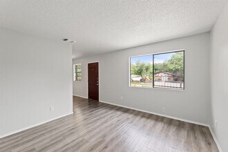 3460 Willowrun Dr in Austin, TX - Building Photo - Building Photo