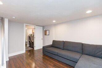 2658 Edgemont St in Philadelphia, PA - Building Photo - Building Photo