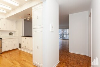 4334 N Clarendon Ave in Chicago, IL - Building Photo - Building Photo