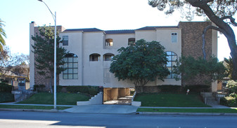 1223-1227 Huntington Dr Apartments