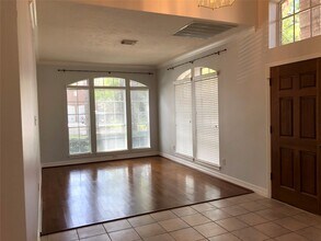 18126 Somerset Knolls Ct in Houston, TX - Building Photo - Building Photo