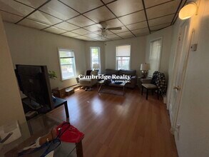 50 Gorham St, Unit 1 in Somerville, MA - Building Photo - Building Photo