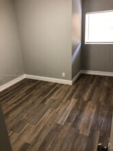 931 SW 80th Ave in North Lauderdale, FL - Building Photo - Building Photo