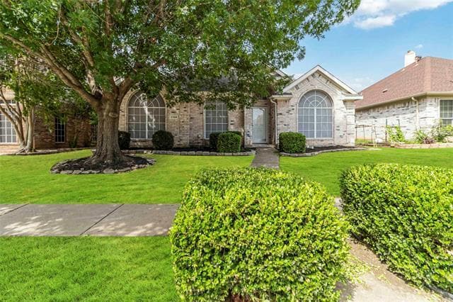 property at 1164 Taylor Ln
