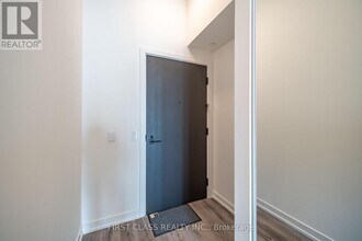 28-628 Eastern Ave in Toronto, ON - Building Photo - Building Photo