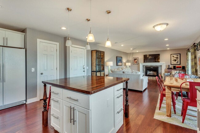 7492 Brighton Way in Salt Lake City, UT - Building Photo - Building Photo