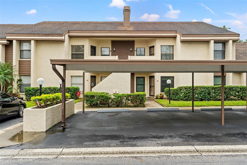 2816 Countrybrook Dr-Unit -25 in Palm Harbor, FL - Foto de edificio