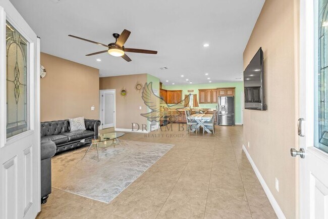 4615 E St Louis Ave in Las Vegas, NV - Building Photo - Building Photo