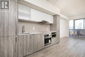 138 Downes St in Toronto, ON - Building Photo - Building Photo