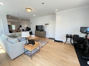 17 Roseclair St in Boston, MA - Building Photo - Building Photo