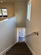 20513 SE Dorset Pl in Bend, OR - Foto de edificio - Building Photo