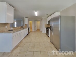 17235 Hawks Landing Dr in Hockley, TX - Building Photo - Building Photo