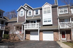 9 Halstead Pl in Princeton, NJ - Building Photo