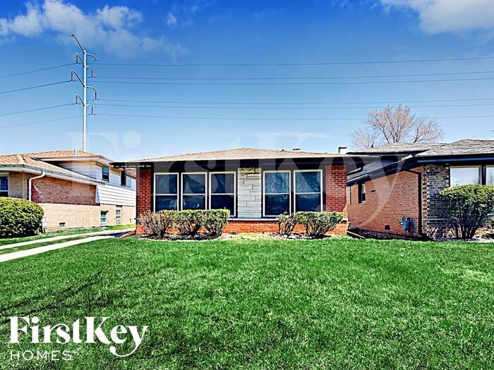14725 Memorial Dr in Dolton, IL - Building Photo