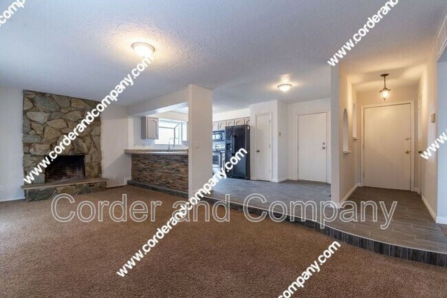 100 Eaton Rd SE in Rio Rancho, NM - Building Photo - Building Photo