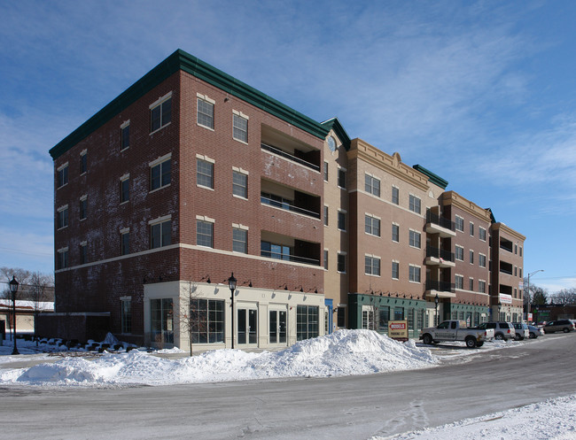 Nugent Square in Glenwood, IL - Building Photo - Building Photo