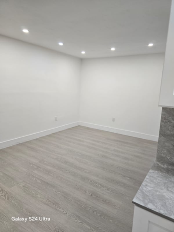 2174 NE 170th St in North Miami Beach, FL - Building Photo - Building Photo