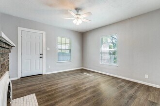 638 Gilcrease St in Van Alstyne, TX - Building Photo - Building Photo