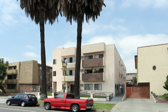 243 S Rampart Blvd in Los Angeles, CA - Foto de edificio - Building Photo